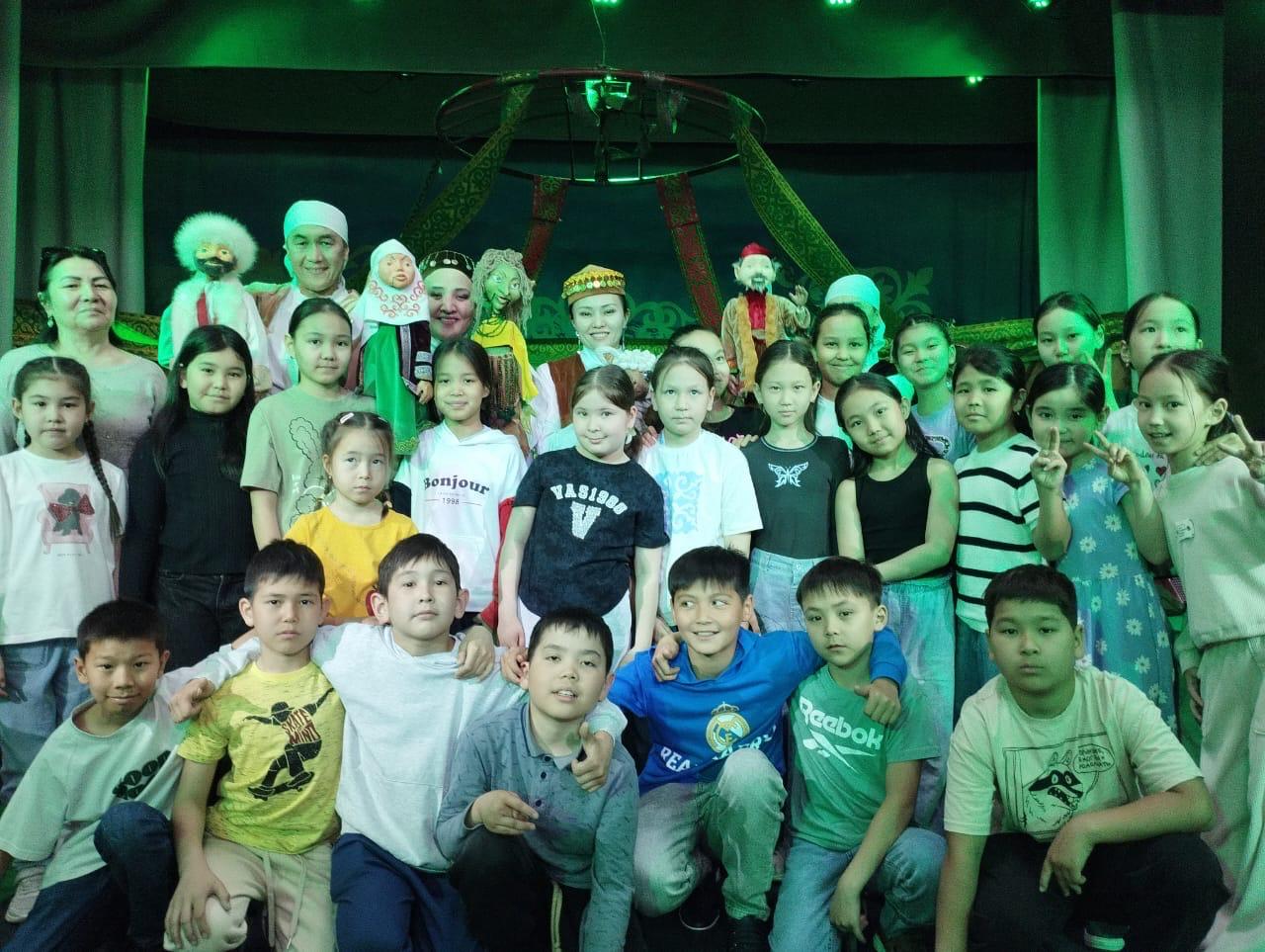 "Қуыршақ театры"